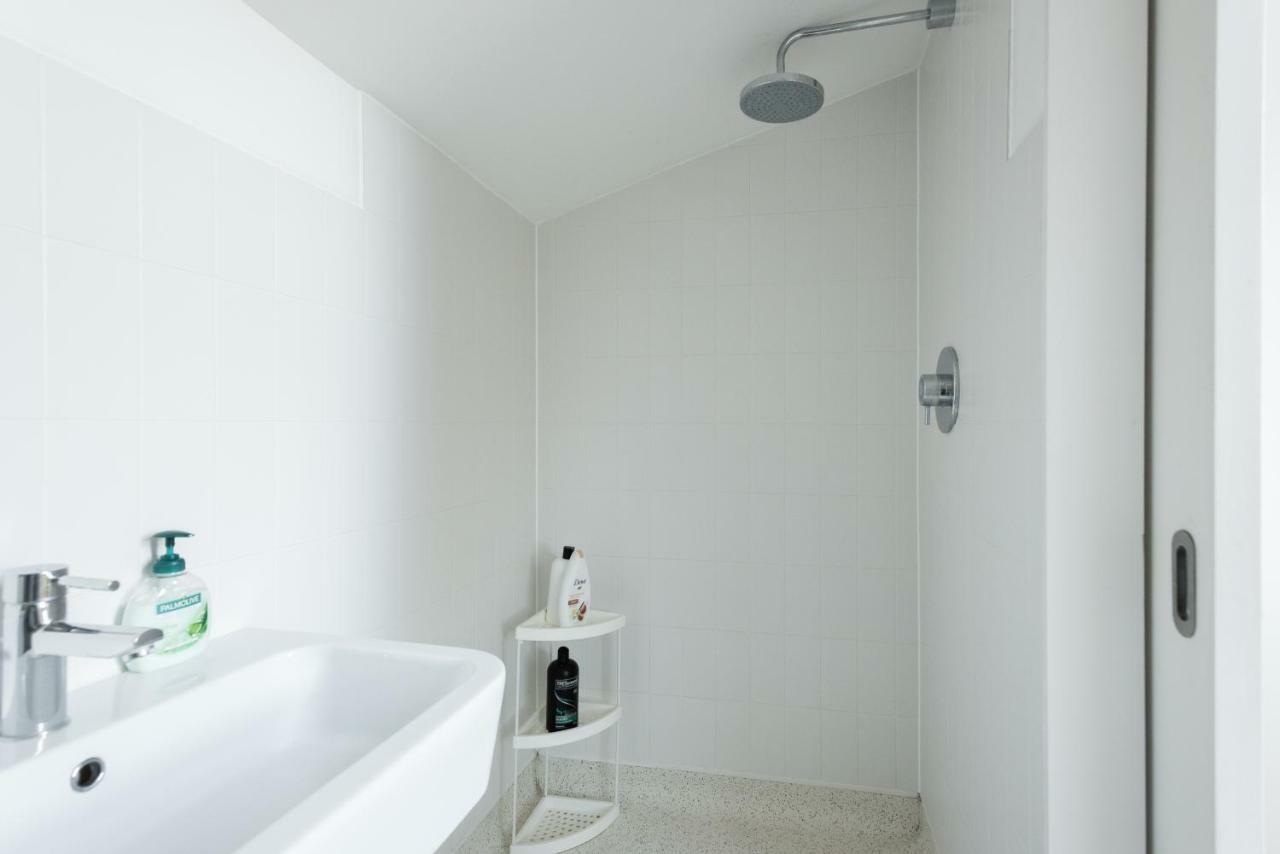 The Cliffside Loft - Distinctly Modern 3 Bdr Riverside Home Bath Ngoại thất bức ảnh